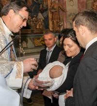 U svetištu Majke Božje Jeruzalemske kršteno peto dijete obitelji Brezak